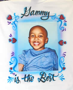 phototransfer with airbrush on t-shirt
